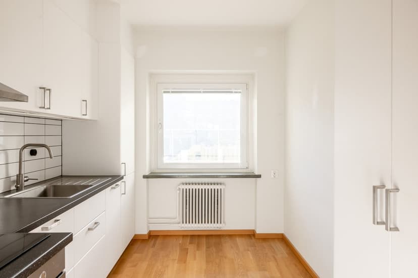 Liljeborgsgatan 12B, Trelleborg - Gerenoveerd appartement op de tweede verdieping met balkon en overal lichte oppervlakken!